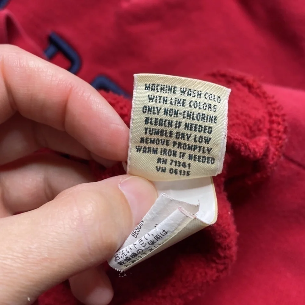 L.L. Bean Embroidered Red Crewneck Sweatshirt Size Small